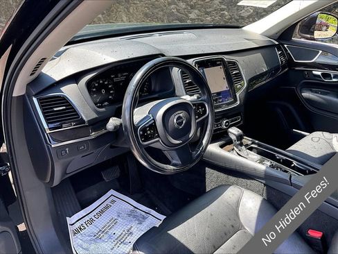 Used 2017 Volvo XC90 T6 Momentum w/ Vision Package AWD/4WD image 12