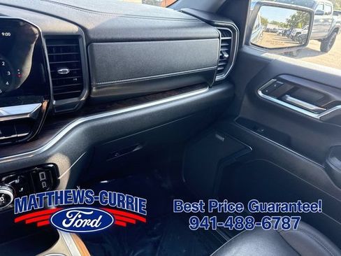 Used 2024 GMC Sierra 1500 SLT w/ SLT Premium Plus Package AWD/4WD image 26