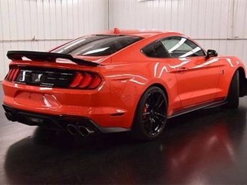 Used 2022 Ford Mustang Shelby GT500 w/ Handling Package image 7