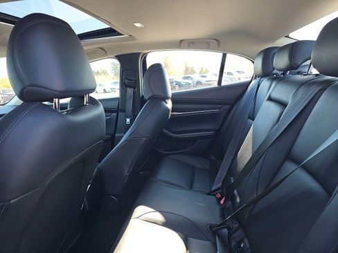 Used 2025 MAZDA MAZDA3 s image 22