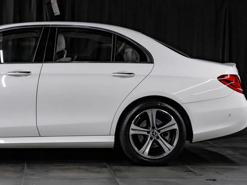 Used 2018 Mercedes-Benz E 300 w/ Premium 1 Package image 18