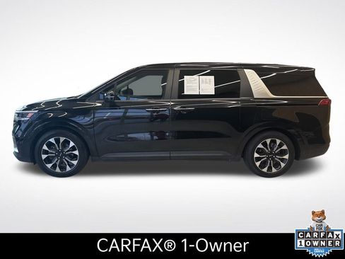 Certified 2022 Kia Carnival EX image 2