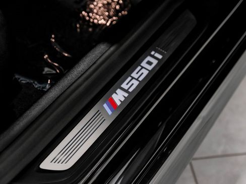 Used 2023 BMW M550i xDrive image 38