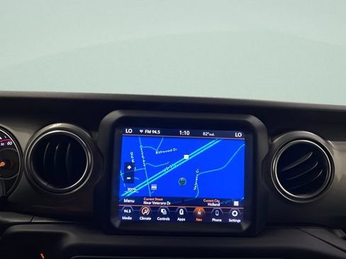 Used 2021 Jeep Wrangler Unlimited Sahara w/ Uconnect 4C Nav & Sound Group AWD/4WD image 15