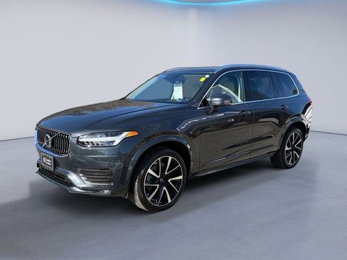 Certified 2022 Volvo XC90 T6 Momentum w/ Climate Package image 7