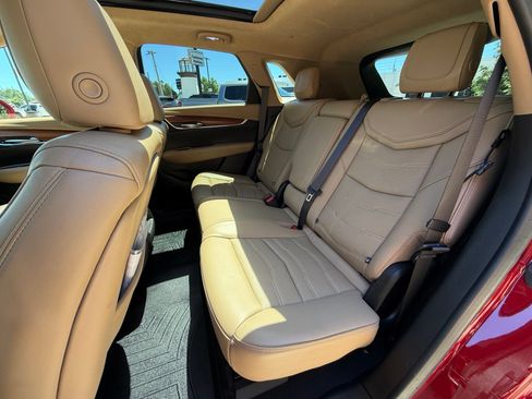 Used 2019 Cadillac XT5 Platinum AWD/4WD image 24