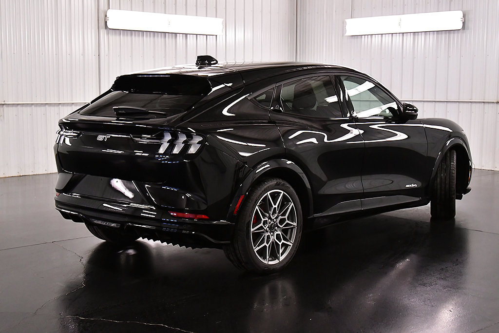 New 2026 Ford Mustang Mach-E GT AWD/4WD image 7