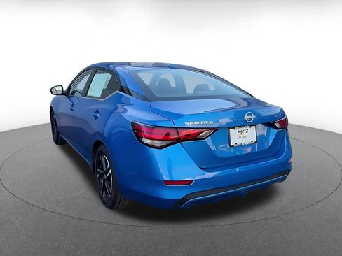 Used 2025 Nissan Sentra SV FWD image 9