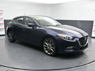 Used 2018 MAZDA MAZDA3 Touring video 2