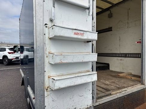 Used 2020 Chevrolet Express 3500 w/ Driver Convenience Package image 28