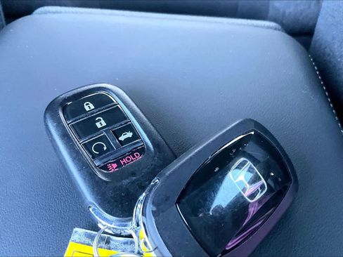 Used 2025 Honda Accord Sport image 14