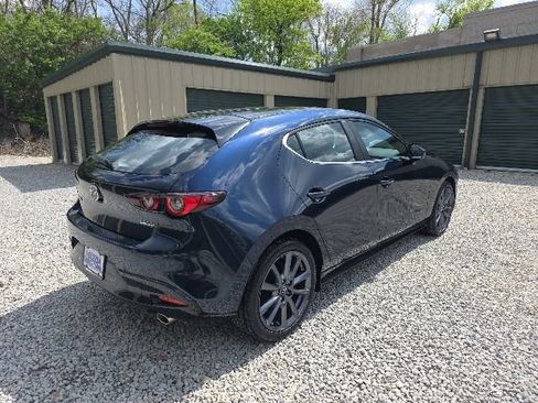 Used 2023 MAZDA MAZDA3 s FWD image 5