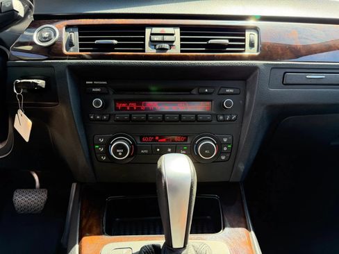 Used 2011 BMW 328i Sedan RWD image 31
