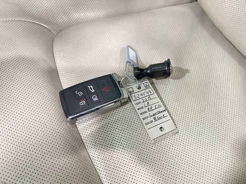 Used 2019 Land Rover Range Rover Autobiography image 37