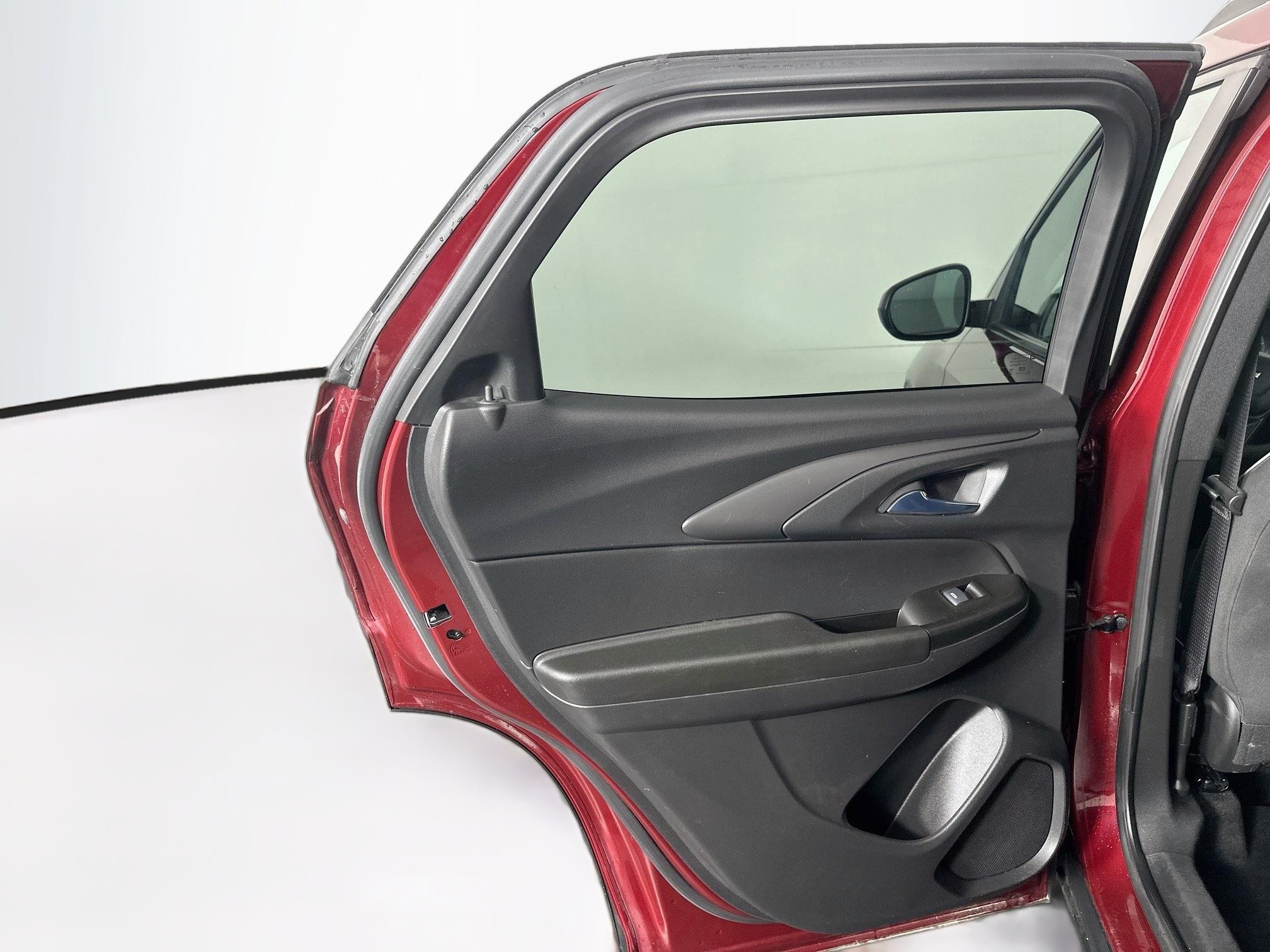 Used 2023 Chevrolet TrailBlazer LT FWD image 25