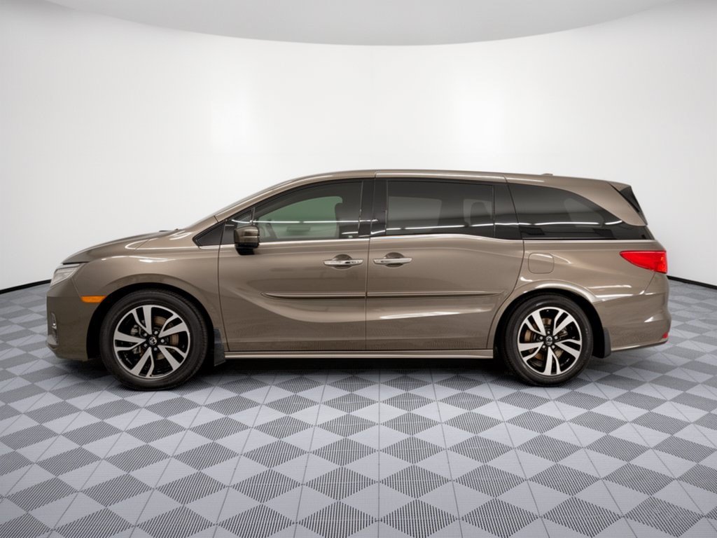 Used 2018 Honda Odyssey Elite image 2