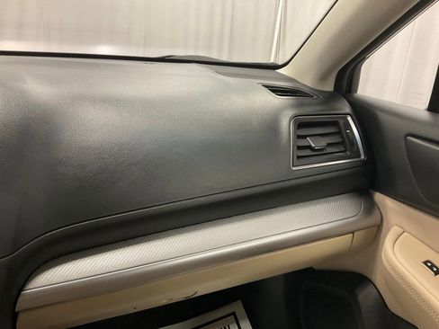 Used 2017 Subaru Legacy 2.5i Premium AWD/4WD image 25