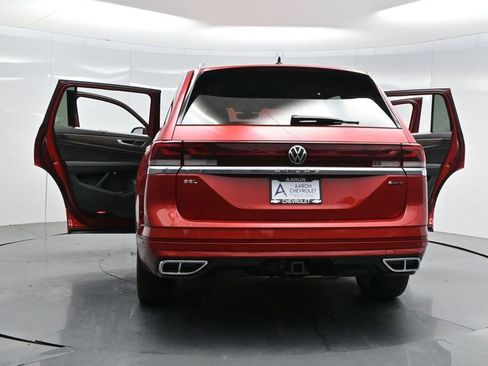 Used 2024 Volkswagen Atlas SEL Premium R-Line AWD/4WD image 65