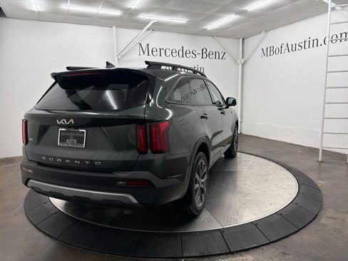 Used 2022 Kia Sorento SX Prestige w/ Rust Color Package AWD/4WD image 7