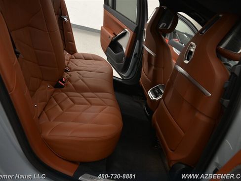 Used 2023 BMW 760i xDrive w/ Parking Assistance Package AWD/4WD image 22