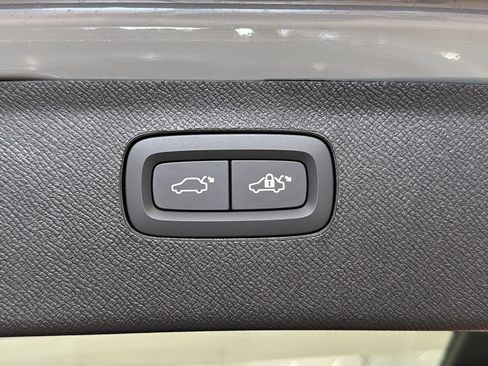 New 2026 Volvo XC90 B5 Core AWD/4WD image 31