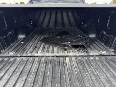 Used 2022 Toyota Tundra SR5 w/ SR5 Convenience Package image 12