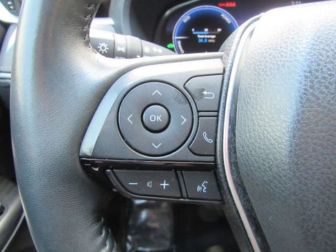 Used 2023 Toyota Venza Limited image 39