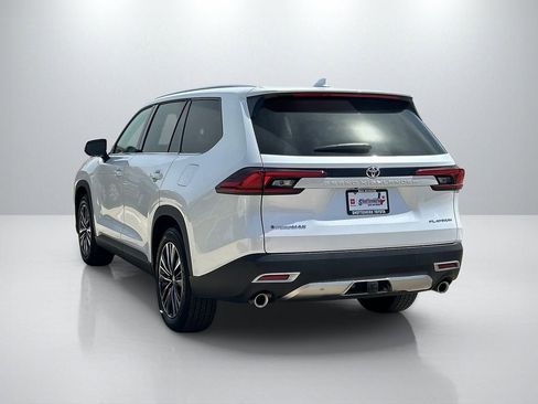 Used 2025 Toyota Grand Highlander MAX Platinum image 7