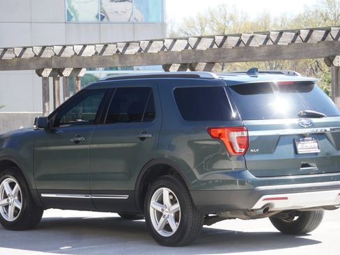 Used 2016 Ford Explorer XLT w/ Equipment Group 202A image 7