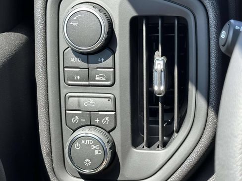 New 2026 Chevrolet Silverado 1500 W/T w/ WT Value Package AWD/4WD image 15
