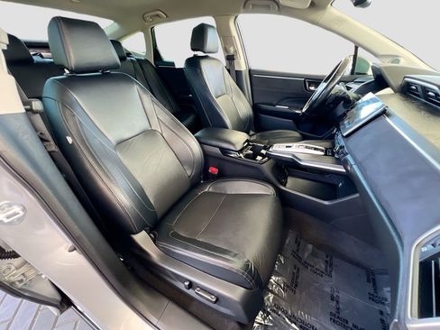 Used 2018 Honda Clarity Touring image 28