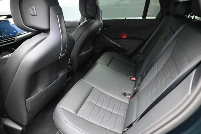 New 2027 BMW X5 xDrive40i w/ Climate Package AWD/4WD image 22