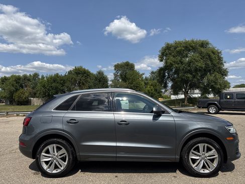 Used 2017 Audi Q3 2.0T Premium Plus AWD/4WD image 4