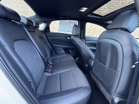 Used 2023 Kia Forte GT-Line w/ GT-Line Premium Package image 14