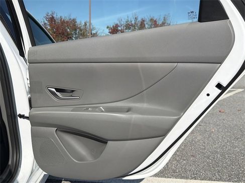 New 2026 Hyundai Elantra Blue image 16