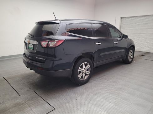 Used 2015 Chevrolet Traverse LT image 9