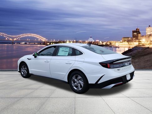 New 2026 Hyundai Sonata SE image 3