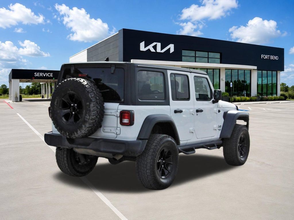 Used 2018 Jeep Wrangler Unlimited Sport AWD/4WD image 5