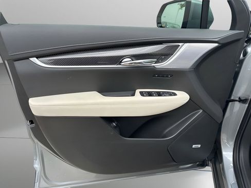 New 2025 Cadillac XT6 Sport w/ Technology Package AWD/4WD image 21