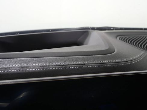 Certified 2025 BMW 430i xDrive Convertible w/ M Sport Package image 18