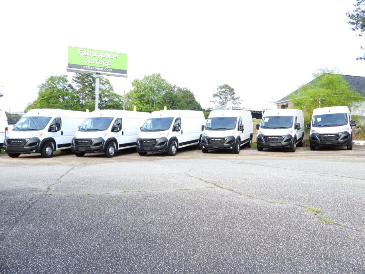 Used 2024 RAM ProMaster 2500 159 High Roof w/ Convenience Group FWD image 9