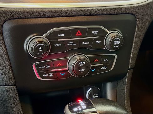 Used 2020 Dodge Charger R/T w/ Performance Handling Group image 18