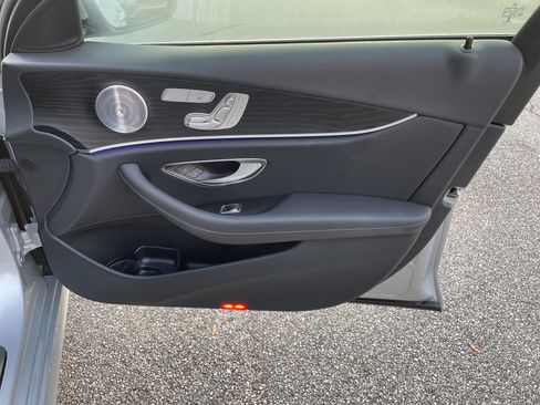 Used 2020 Mercedes-Benz E 450 4MATIC Sedan image 46