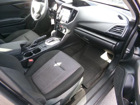 Used 2019 Subaru Impreza 2.0i image 11