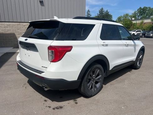 Used 2023 Ford Explorer XLT w/ Equipment Group 202A AWD/4WD image 5