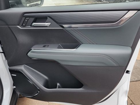 New 2026 GMC Acadia AT4 image 40