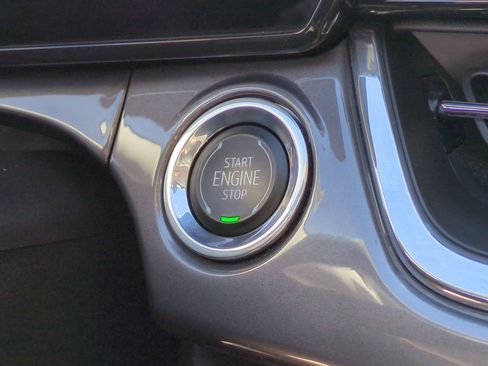 Certified 2025 Chevrolet Trax ACTIV w/ Driver Confidence Package image 17