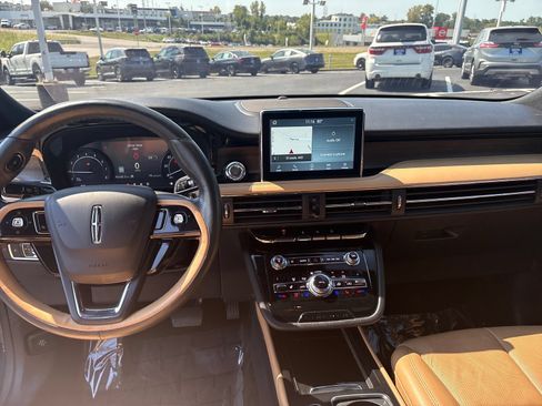 Used 2020 Lincoln Corsair Reserve w/ Equipment Group 201A AWD/4WD image 17