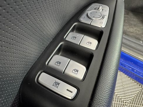 Used 2023 Genesis G70 2.0T w/ Sport Prestige Package image 42