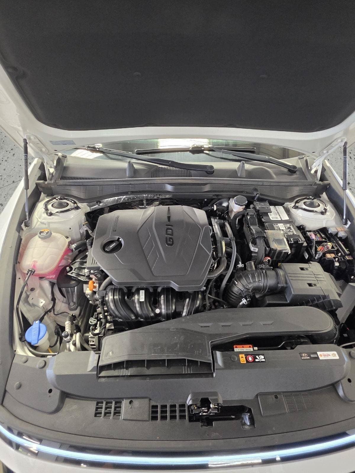 Used 2025 Hyundai Sonata SEL FWD image 10